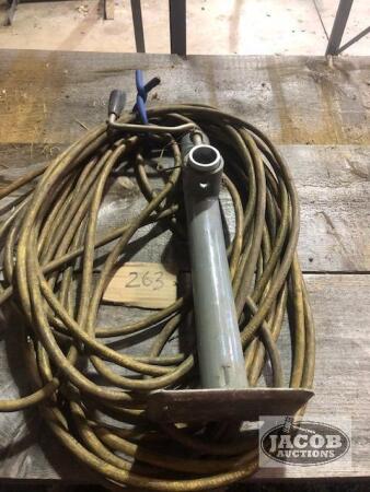 IMPLEMENT JACK AND EXTENSION CORD