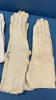 Approx. 10 Pair of Ladies Doe Skin Gloves - 6