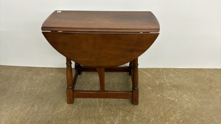 Wooden Drop-Leaf Gate Leg Style Table