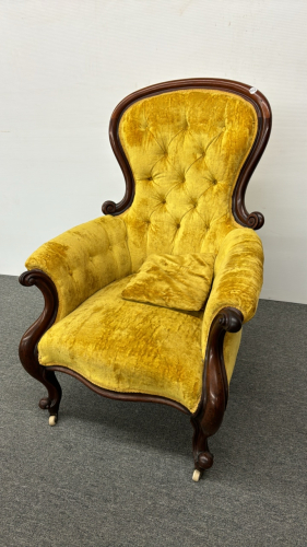 Gentleman's Fireside Armchair