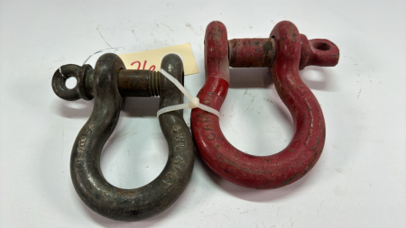 2 Shackles -8.5 Ton -1in & 6.5 Ton -7/8in