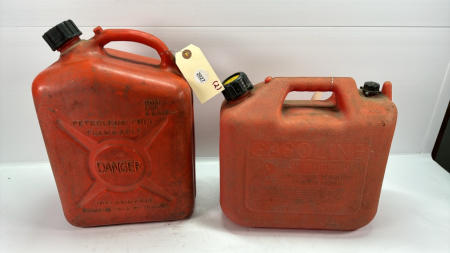 2 Poly Gas Containers -10 L and 9 L