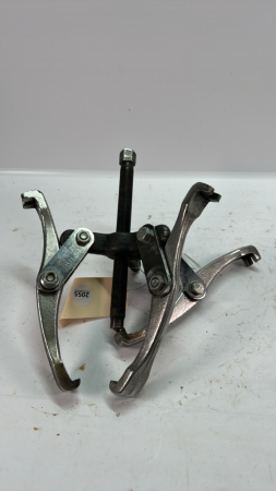 1 -3 Jaw 8in Gear Puller