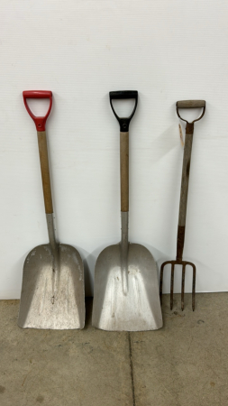 2 Aluminum Scoop Shovels & 1 Potato Fork