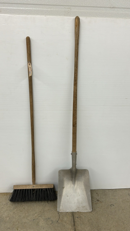 Aluminum Square Mouthed Shovel & Stable Broom