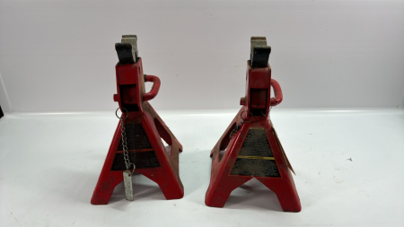 2 Big Red 3T Double Locking Jack Stands