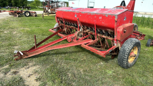 Massey Ferguson 33 15R Seed Drill with Grass Seed