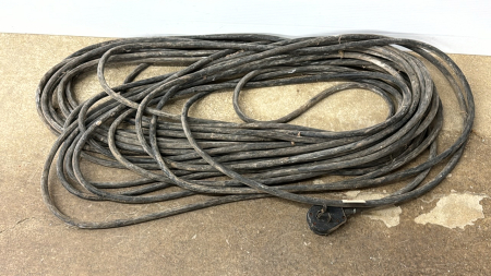 Approx. 100ft of 12/3 Cabtyre Wire -Only 1 End