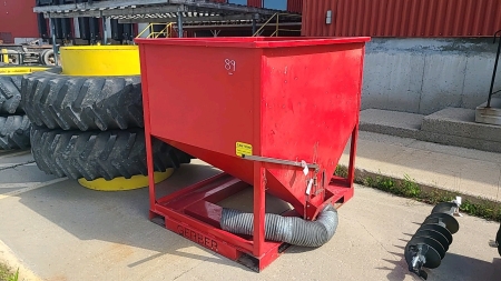 Gerber Seed Fill Hopper for Pallet Forks