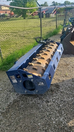 Handy 80in Vibrating Packer for Skid Steer