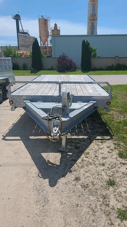 Unused Galvanized 8ft x 17'9" Tandem Deckover