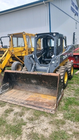 John Deere 320G Diesel Skid Steer