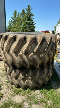 Pair of Firestone 28L-26 Tires -40%