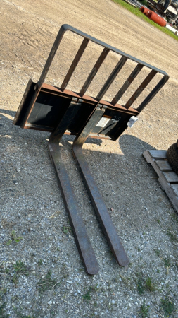 45in Fork Lift Set Up on Skid Steer Plate