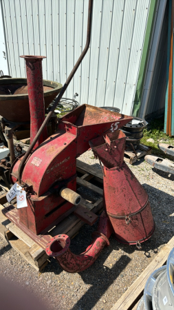 McCormick 4E Belt Driven Hammer Mill with Cyclone