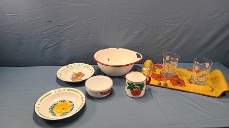 16" Porcelain Tray and Contents