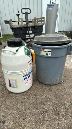 Liquid Nitrogen Container