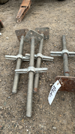 4 Scaffold Screw Levellers