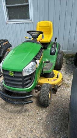 John Deere D130 Hydrostat Mower -See Notes