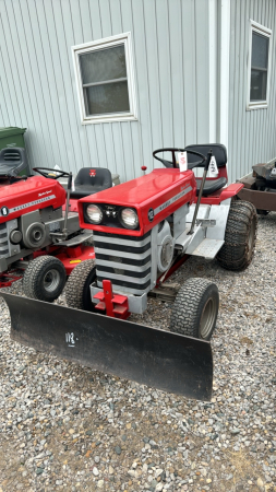 Massey-Ferguson #12 Lawn Tractor -See Notes