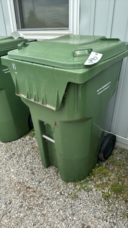 98 Gallon Green Wheelie Bin