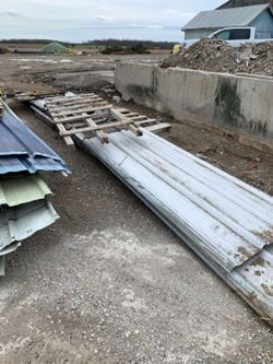 OFFSITE: Quantity of Used Roof Steel