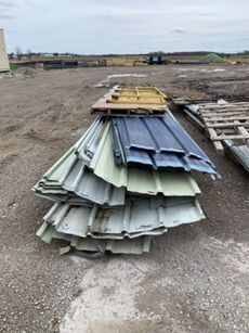 OFFSITE: Quantity of Used Siding Steel