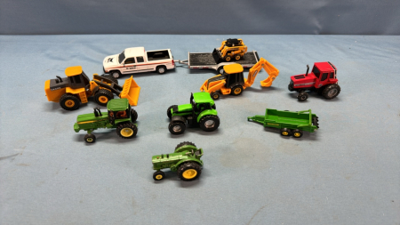 Approx. 10 -1/64 Assorted Farm Toys