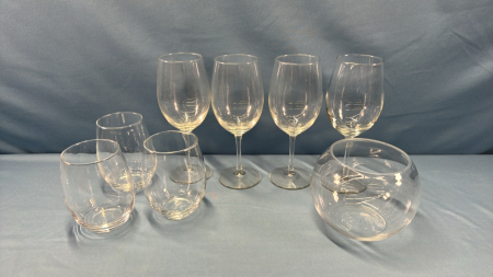 Assorted Glassware Lot