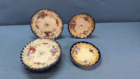 Royal Nippon Items -6 -6in Plates and 2 Saucers