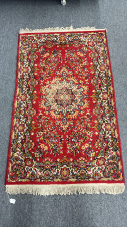 Oriental Style Rug -Centre Shows Wear