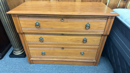 3 Drawer Dresser