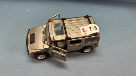 Hummer -1/27 Scale By Maisto