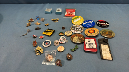 Quantity of Lapel Buttons, Tie Tacks etc.