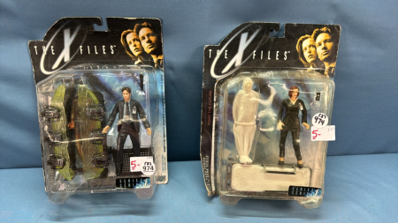 2 X-Files Action Figures -Unopened