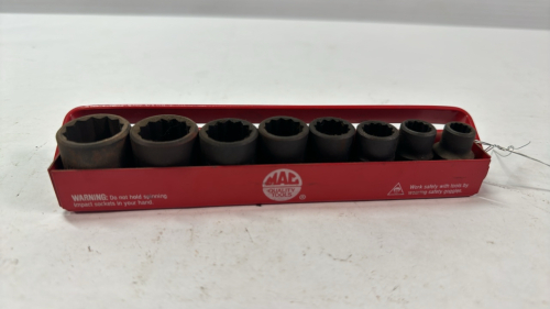 Mac 3/8in Drive SAE 12 Point Socket Set