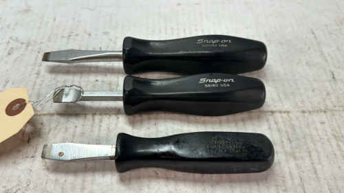 3 Snap-On Short Flat Head Screw Drivers