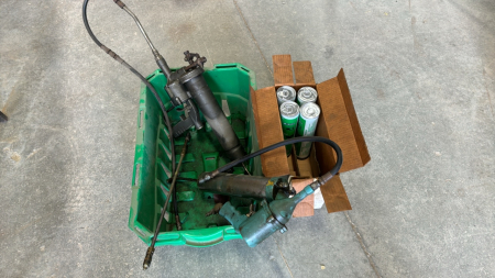 2 Pneumatic Grease Guns & 4 Tubes of Grease