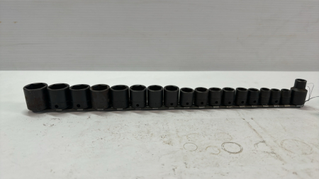 18 Pieces Snap-On and Mac Drive Metric Sockets