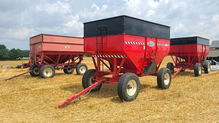 Bruns 400 Bushel Gravity Wagon