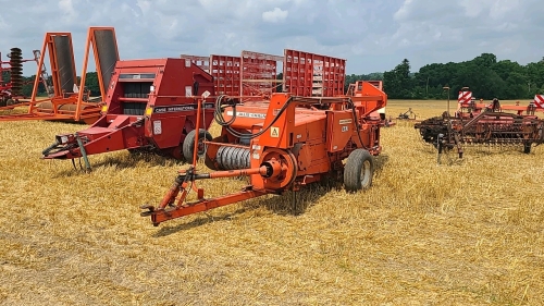 Allis Chalmers 443 Square Baler with Thrower