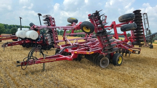 Sunflower 6630 24ft Vertical Tillage