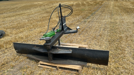 Farm King 8ft 3pth Hydraulic Blade