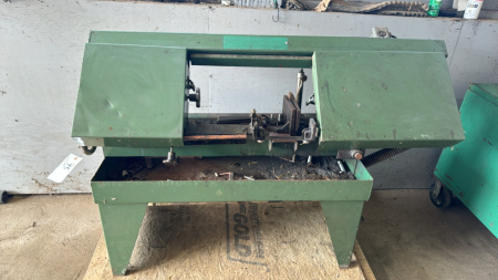 Horizontal bandsaw