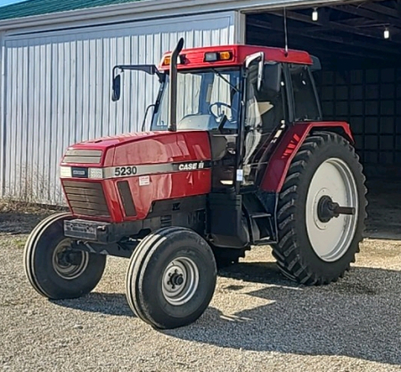 Case IH 5230 Maxxum Tractor