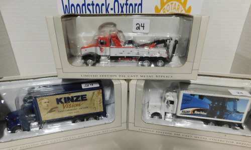 1/64 SpecCast Group of 3 Peterbilt 385