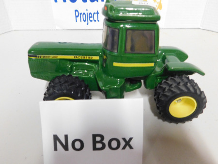 1/32 John deere 4WD PaceSetter Decanter