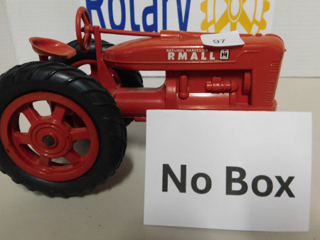 1/16 Product Miniatures Farmall Tractor & Wagon