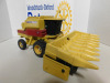 1/32 New Holland TR96 Combine w/2 Headers - 3