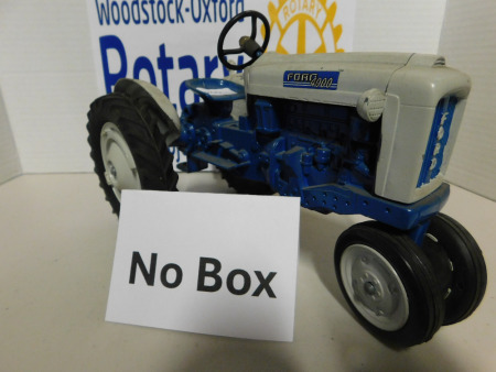 1/12 Ford 4000 Tractor